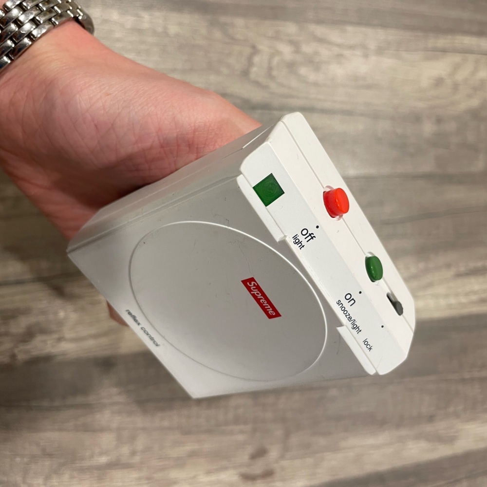 Supreme White Electronic Device